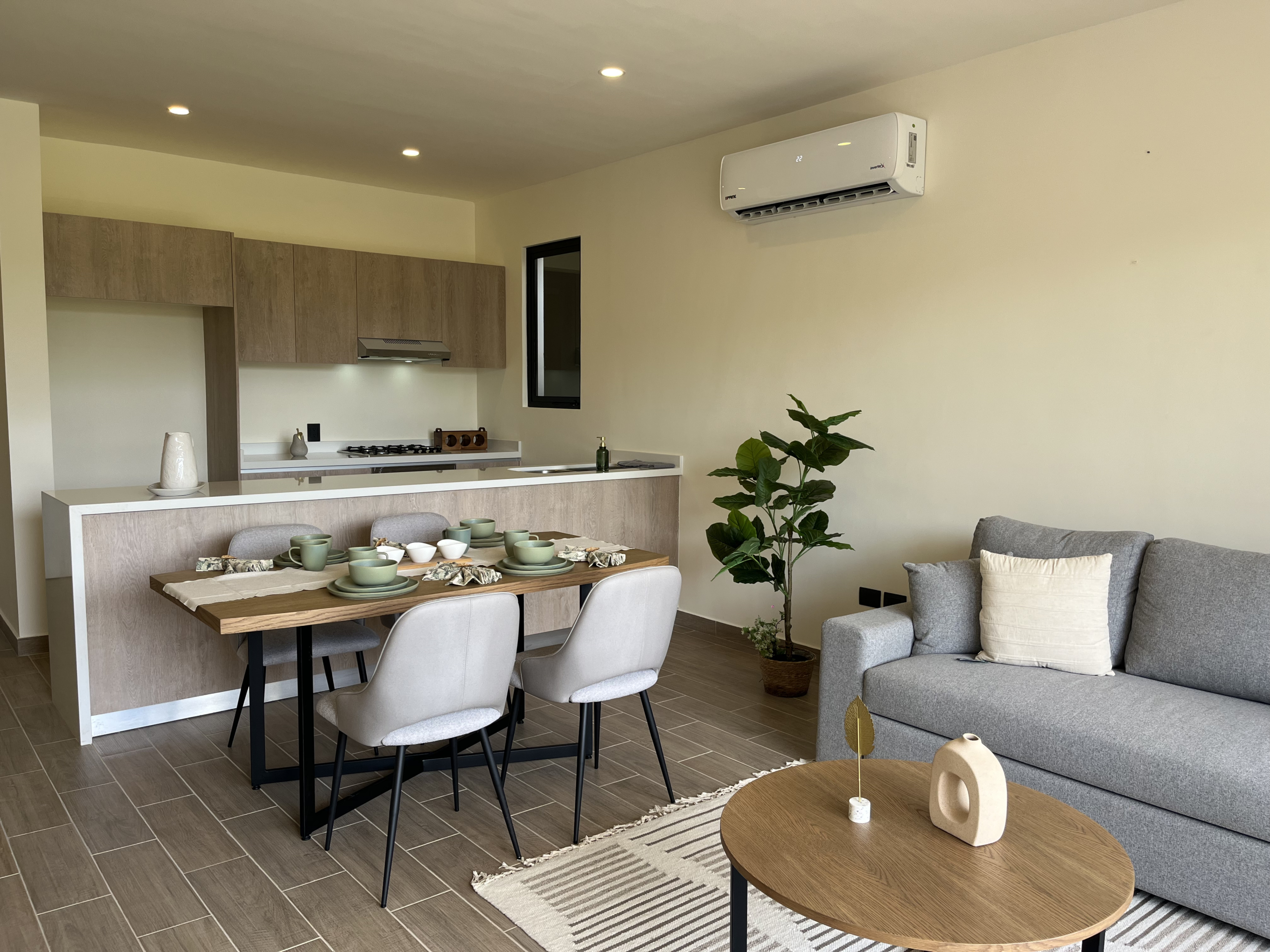 Area de Sala comerdor confortable en departamentos en Preventa en Koa Towers