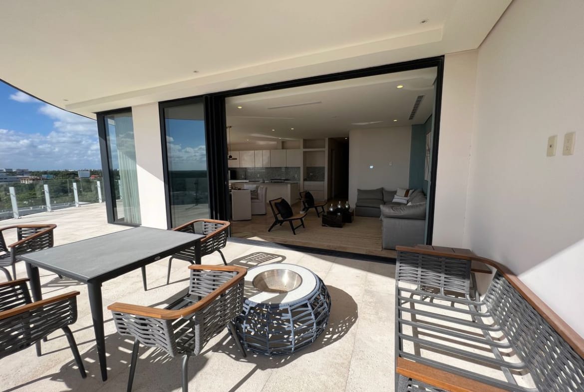 Terraza espectacular con vista al santuario, entrega inmediata.