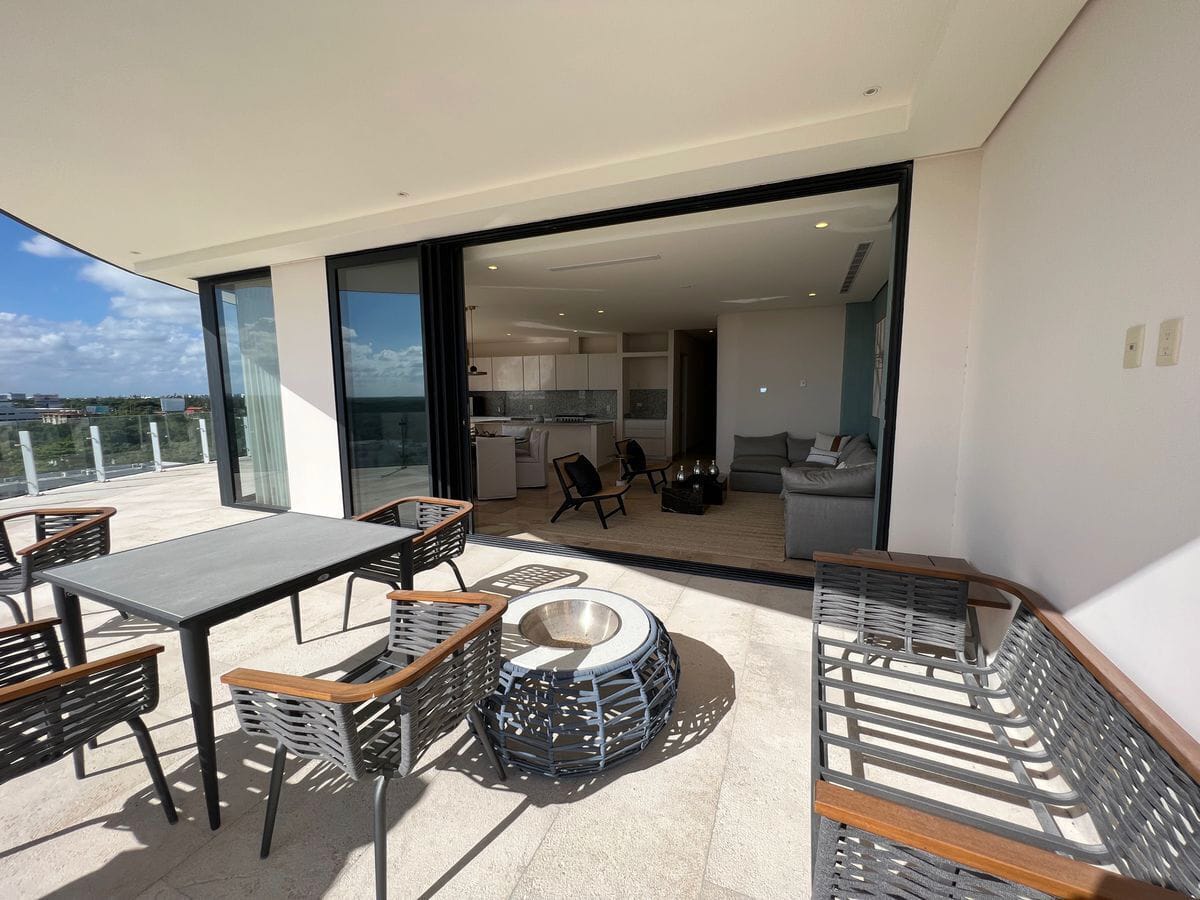 Terraza espectacular con vista al santuario, entrega inmediata.