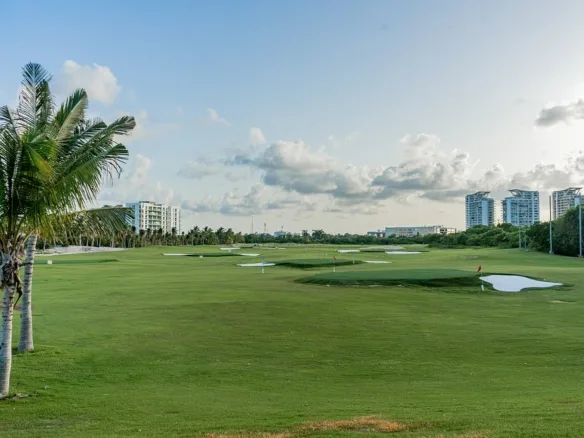 Los 3 Campos de Golf Imprescindibles en Cancún para Golfistas de Alto Nivel