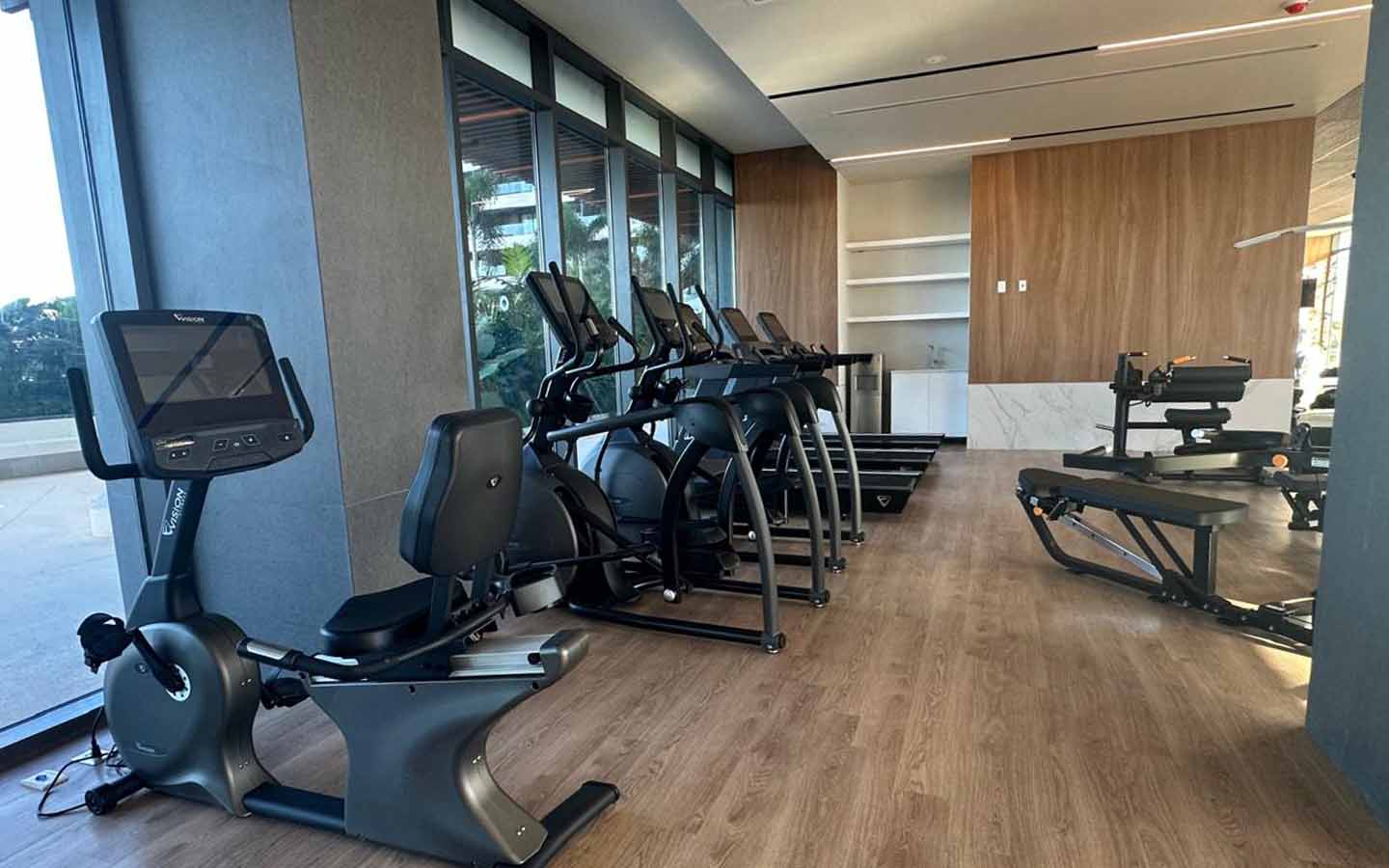 woha-departamento-renta-puerto-cancun-amenidades-gimnasio-gym