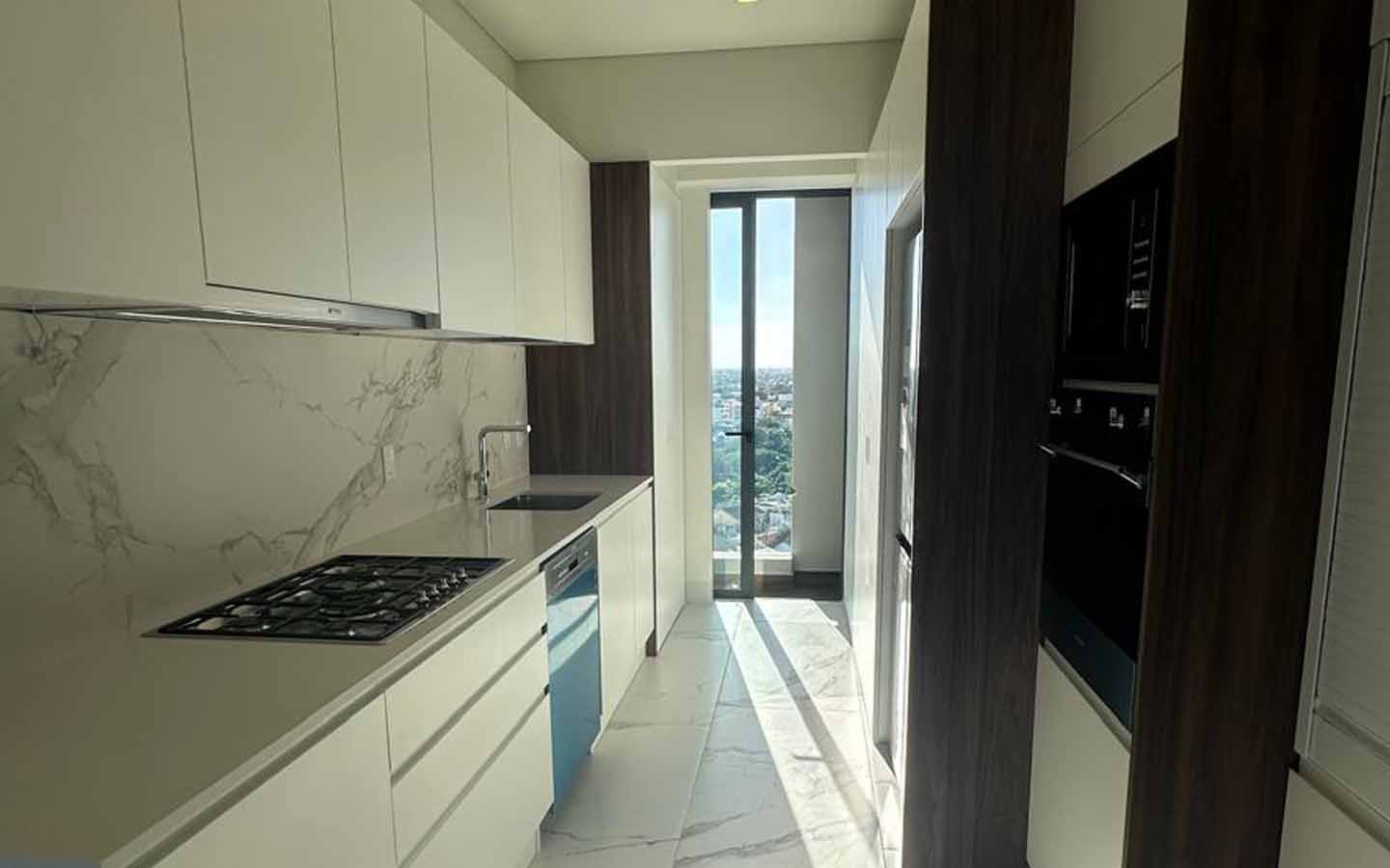 woha-departamento-renta-puerto-cancun-cocina-completa