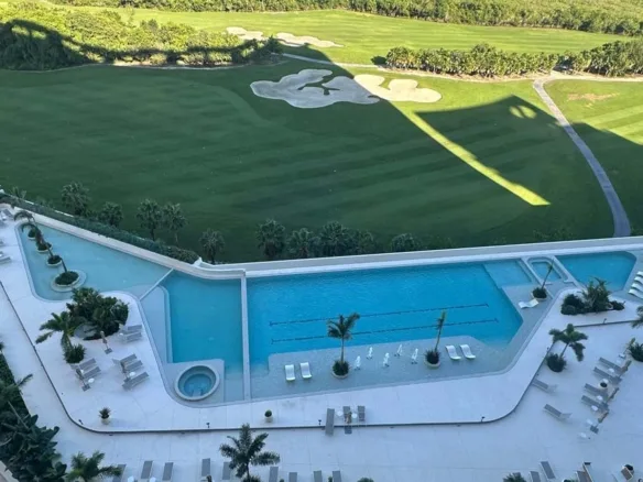 Renta WOHA Puerto Cancún | 2 recámaras | Vista al mar