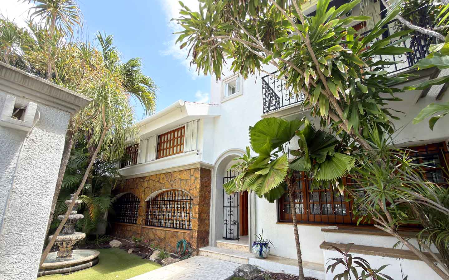 Casa en venta SM 2A Cancún | Terreno 300 m² | Parque