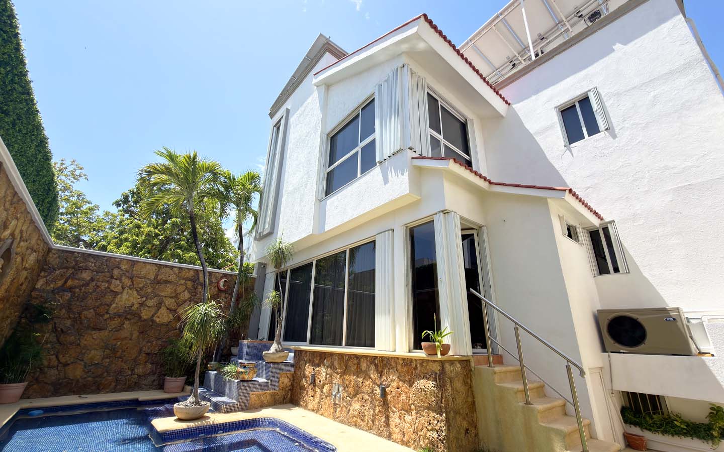Casa en venta SM 2A Cancún | Terreno 300 m² | Parque
