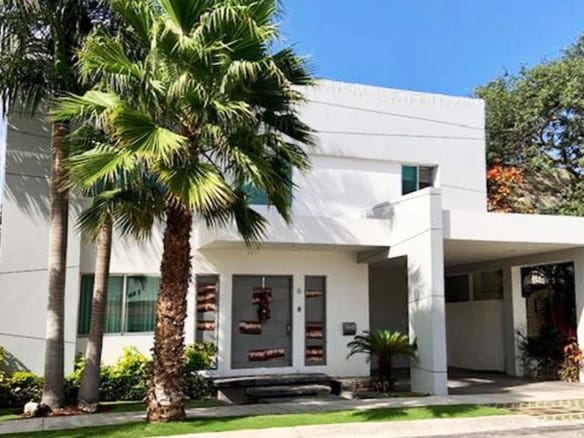 Casa en Venta en Villa Magna Cancún | 4 Recámaras