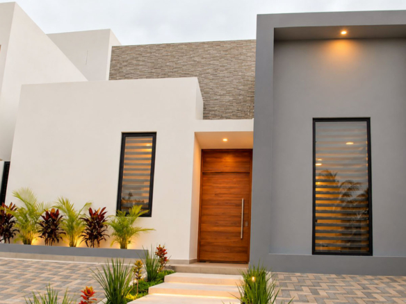Casa de 3 recámaras con alberca privada en Residencial Río | Mantenimiento incluido